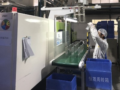 恒茂食品级pet注塑机